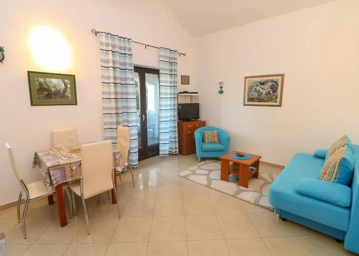 With Parking Spaces Baska, Krk - 19530 Apartmán